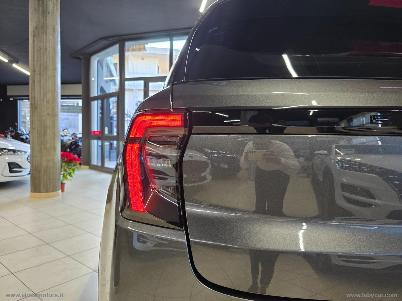 FORD Explorer-E Ext. Range Exp. Prem. 286 CV