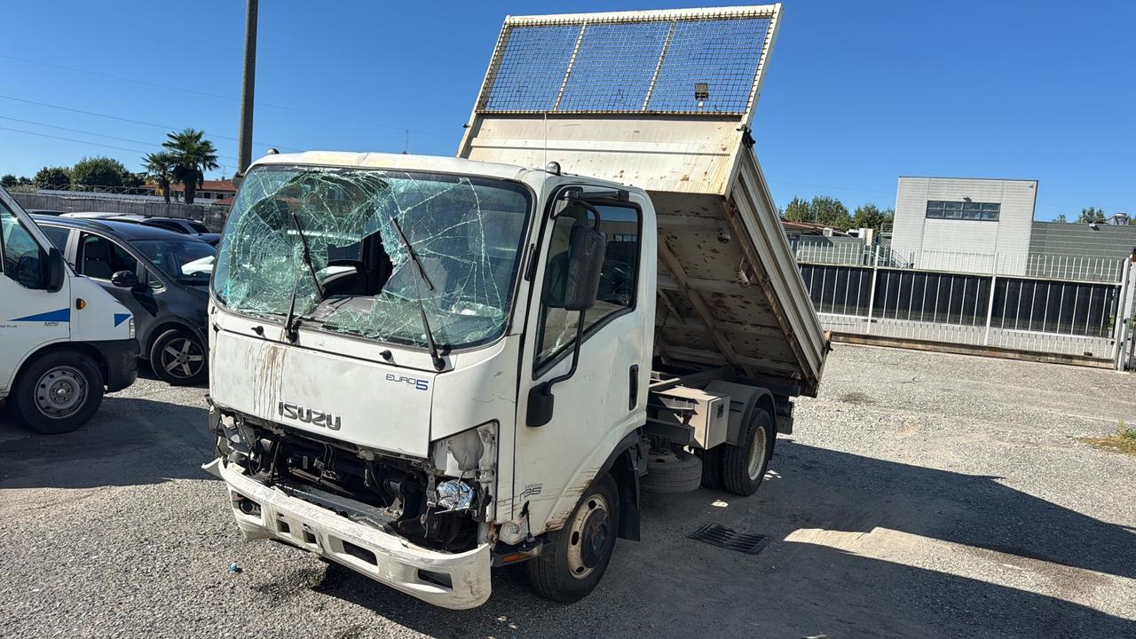 ISUZU RIBALTABILE, MARCIANTE MA INCIDENTATO SUPER PREZZO!
