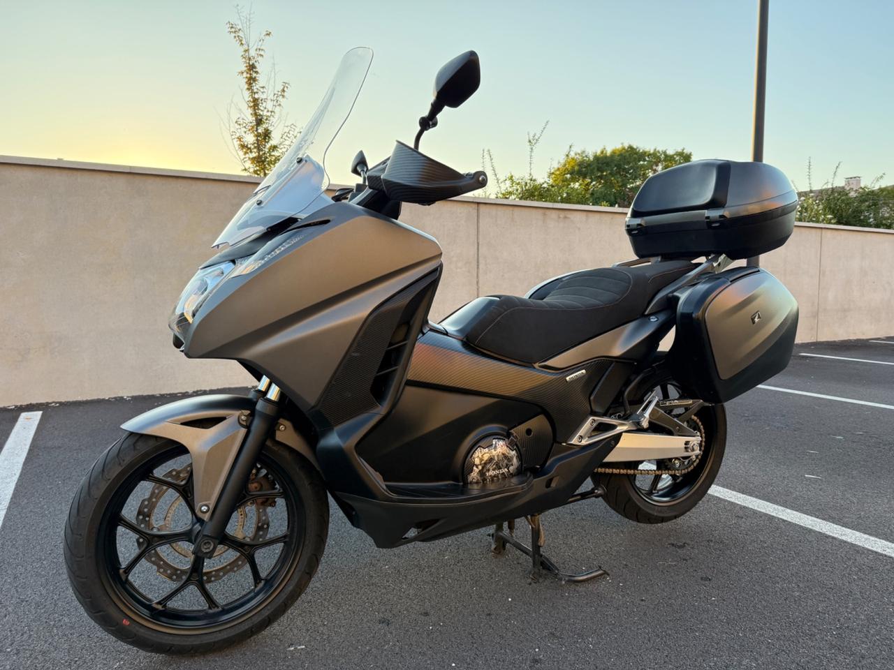 Honda Integra 750 TRAVEL