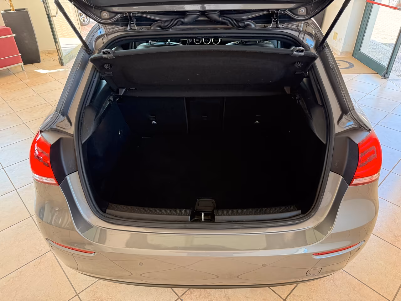 Mercedes-benz A 180 d Automatic Business Extra Pelle CarPlay FullLed Navi RetroCam
