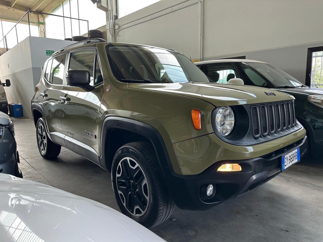 Jeep Renegade 2.0 Mjt 170CV 4WD Active Drive Low Trailhawk