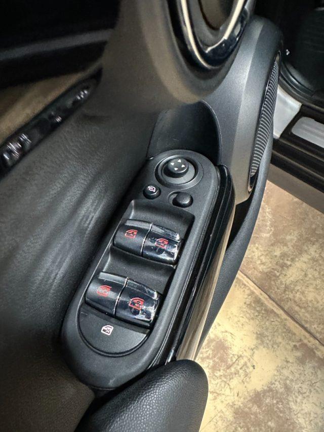 MINI Cooper 1.5 Classic 5 porte Auto -LED-16"-Carplay-Keyless-