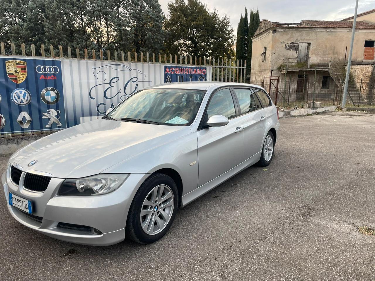 Bmw 320 320i cat Touring Attiva