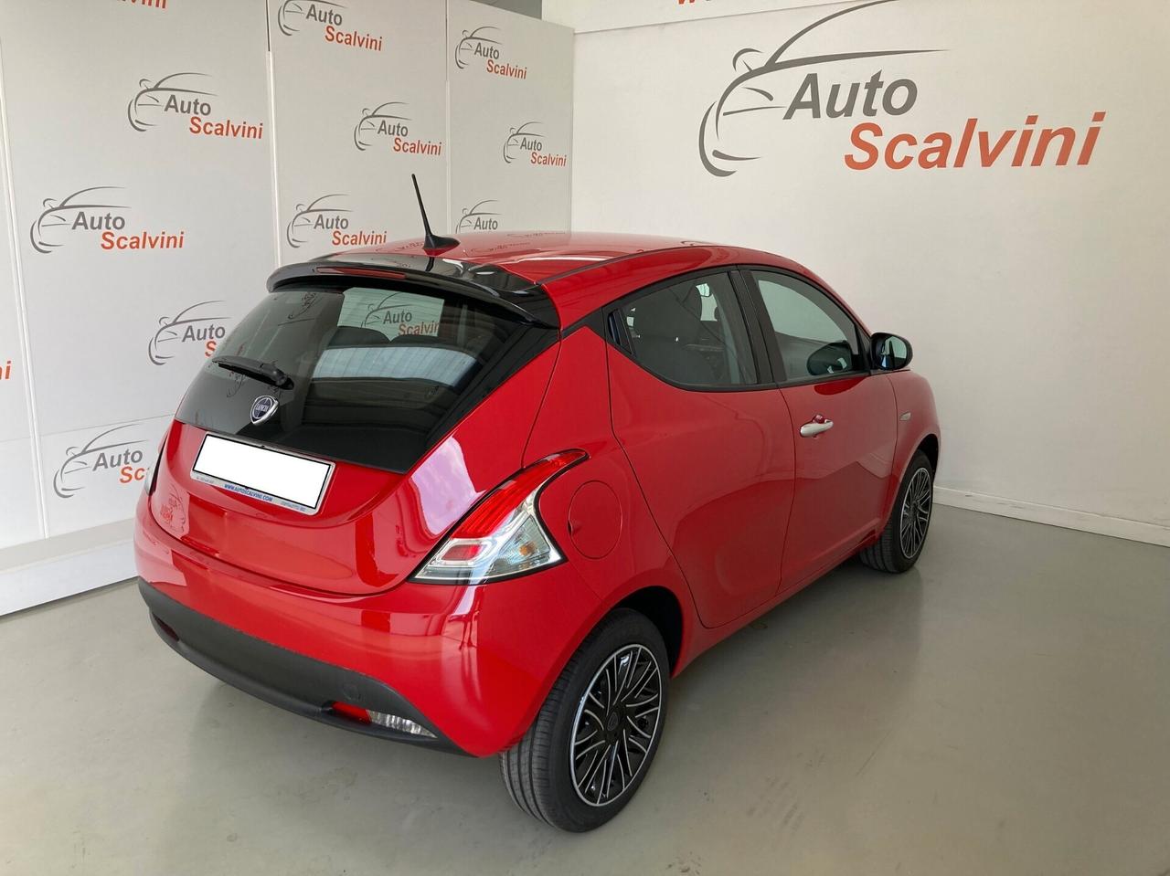 Lancia Ypsilon 1.0 70cv FireFly 5 posti Hybrid oro #NEOPATENTATI