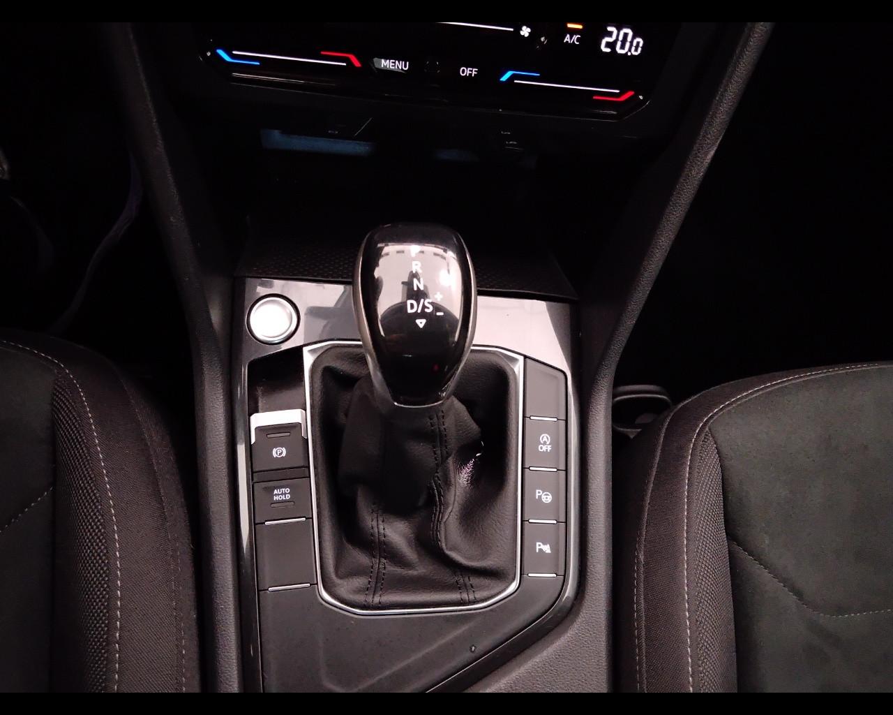 VOLKSWAGEN Tiguan II 2021 - Tiguan 1.5 tsi Elegance 150cv dsg