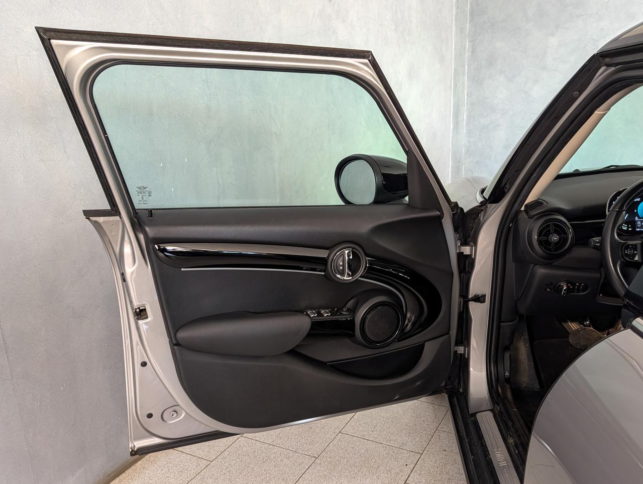 Mini Cooper 1.5 Cooper 136cv Automatic