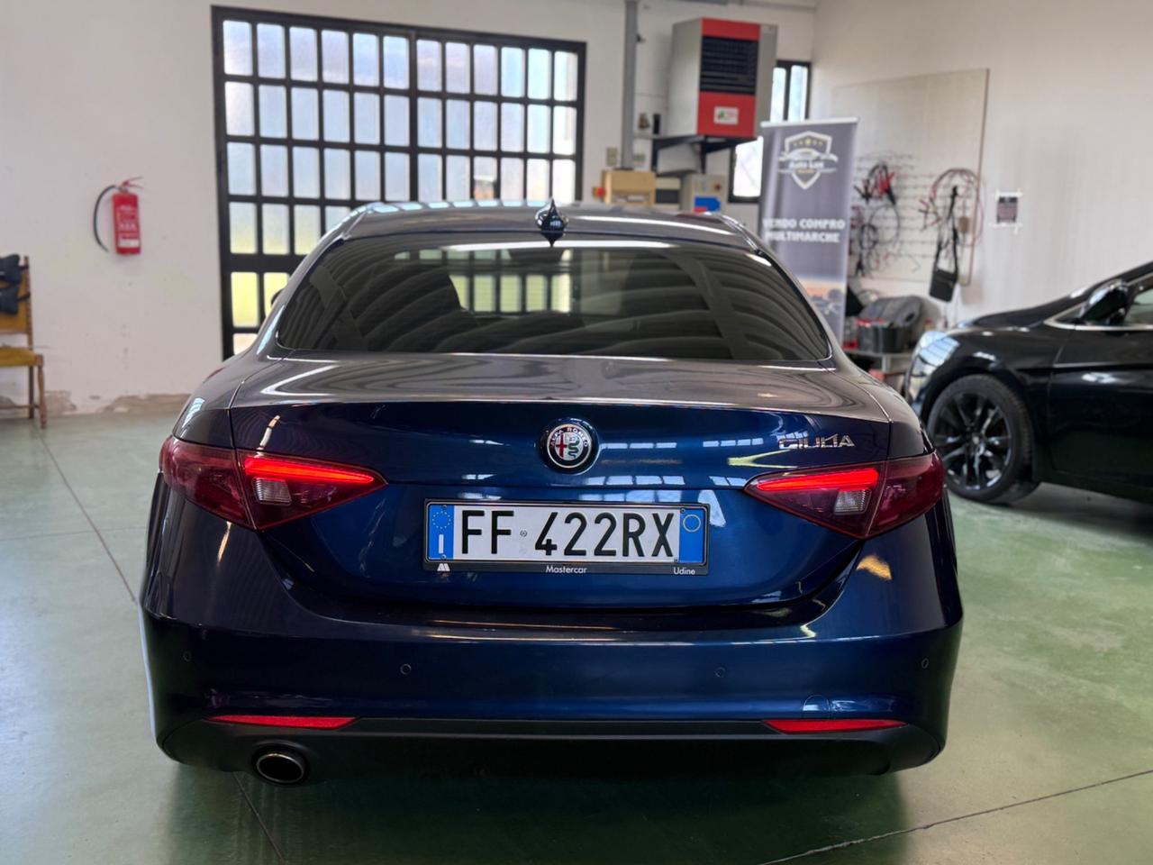Alfa Romeo Giulia 2.2 Turbodiesel 150 CV AT8