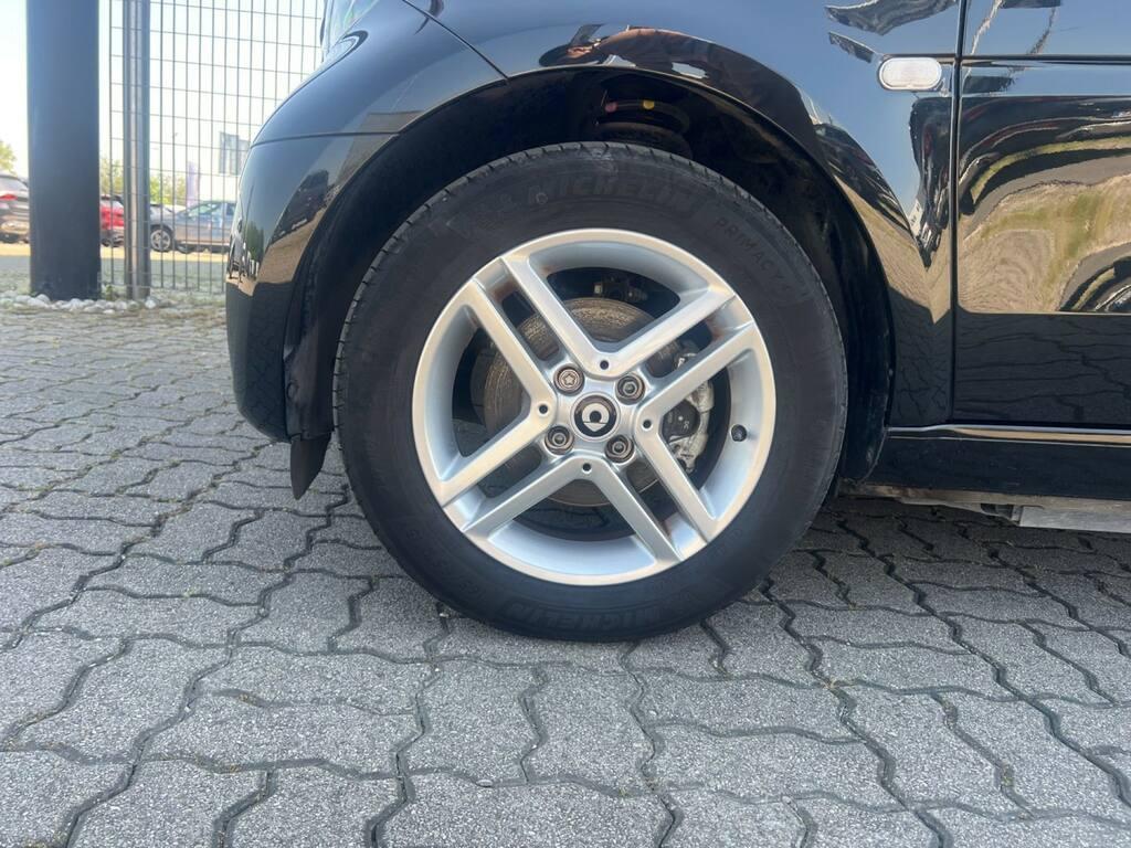 Smart fortwo EQ Pure
