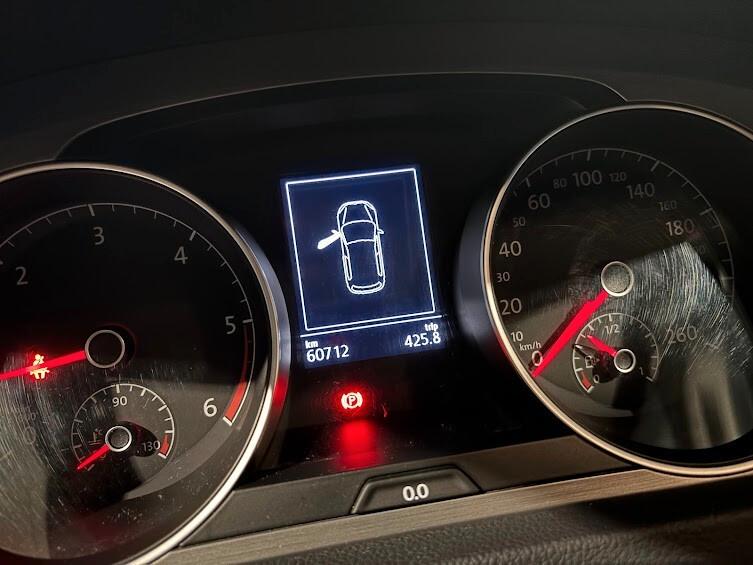 Volkswagen Golf 1.6 TDI 110CV 5P. 60.000KM NEOPATENTATI