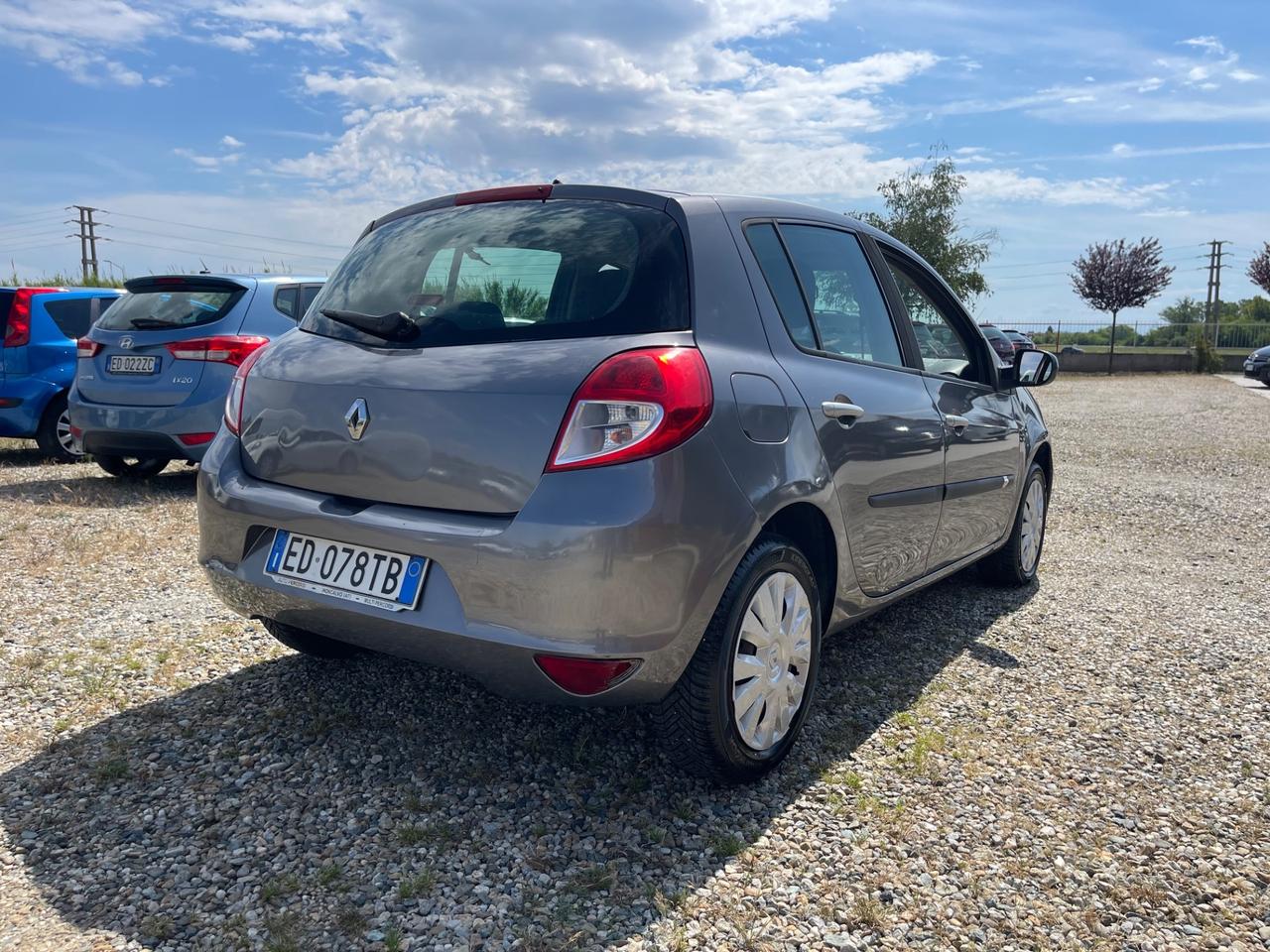 Renault Clio 1.2 16V 5 porte Confort