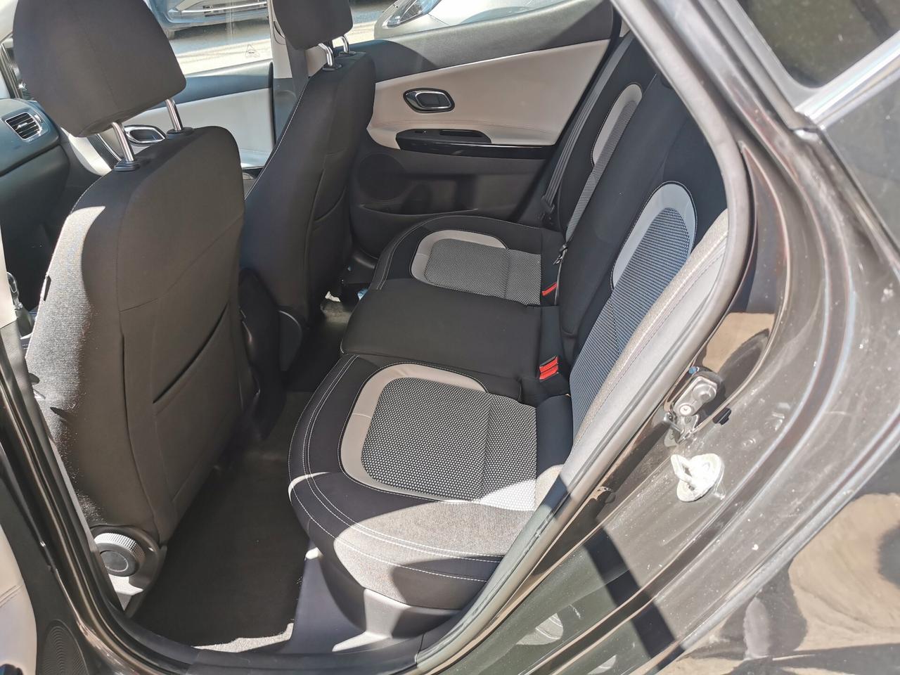 Kia Ceed 1.6 CRDi 110cv 5 porte Cool