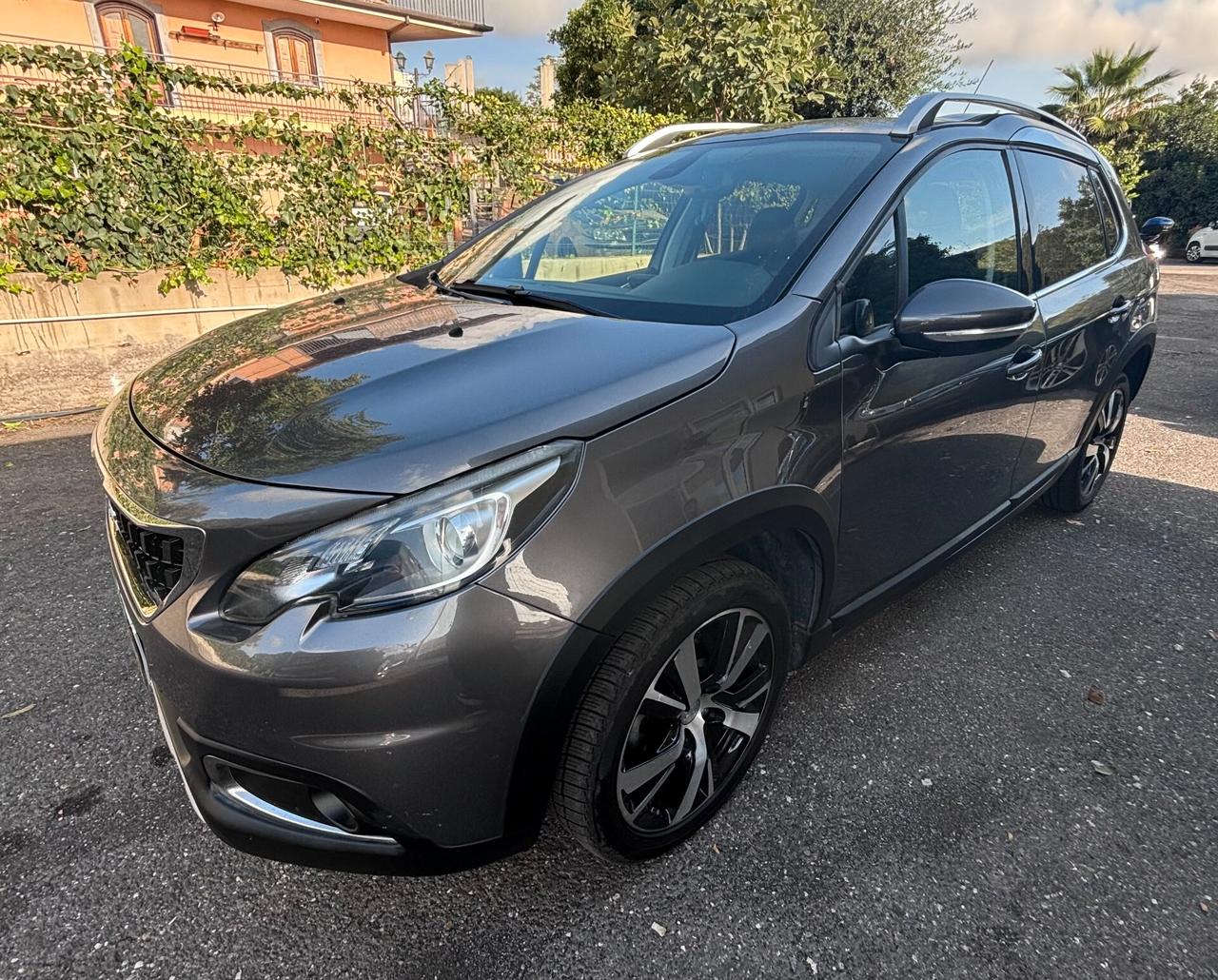 Peugeot 2008 BlueHDi 100 Allure