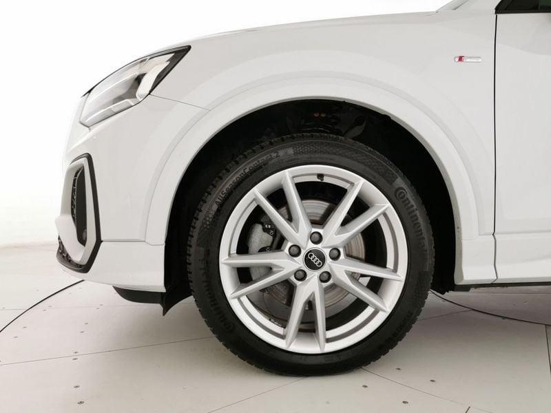 Audi Q2 35 2.0 tdi S line edition s-tronic