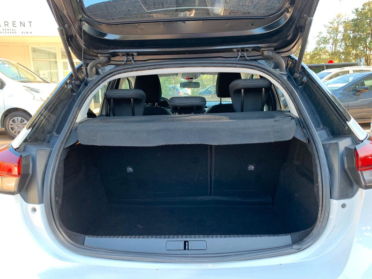 Opel Corsa passaggio incluso full optional