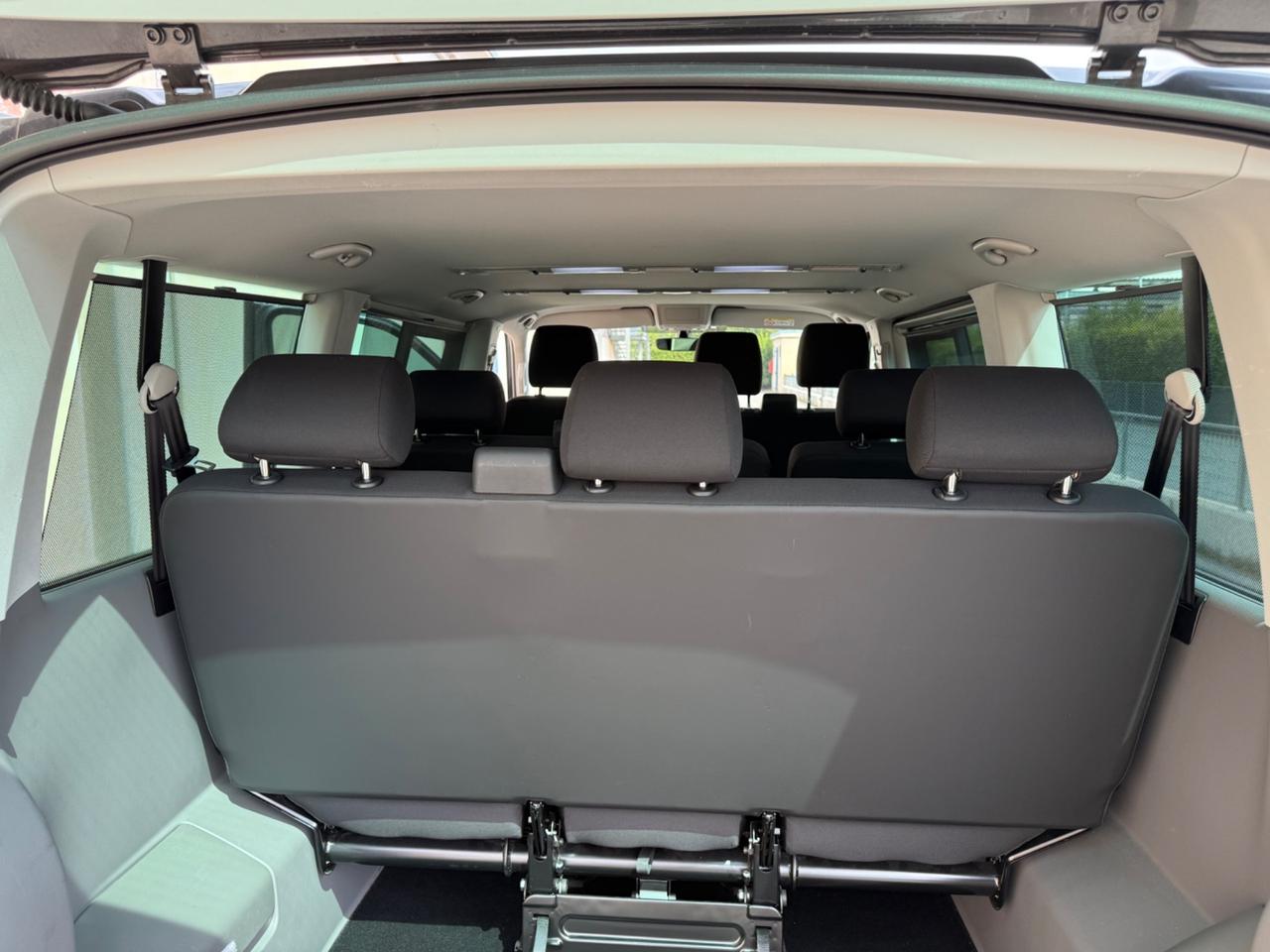 Volkswagen Caravelle 2.0 TDI 150CV DSG Cruise 9Posti