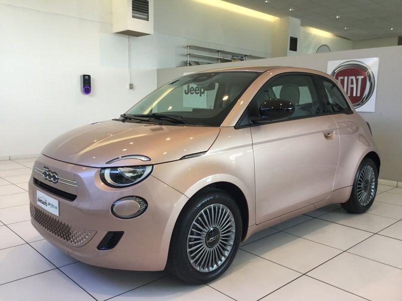 FIAT 500 Hybrid Hybrid Icon MY26 PREZZO REALE