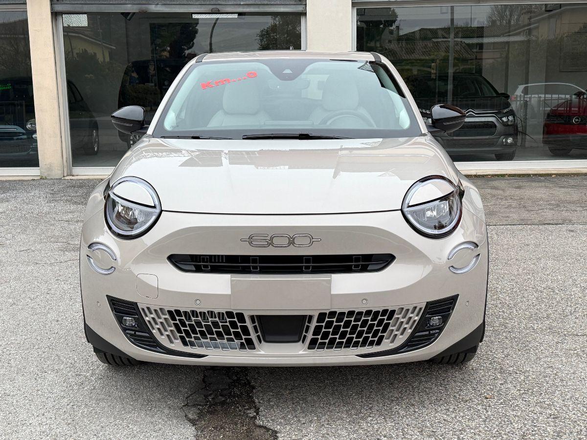 FIAT - 600 - Hybrid DCT MHEV La Prima