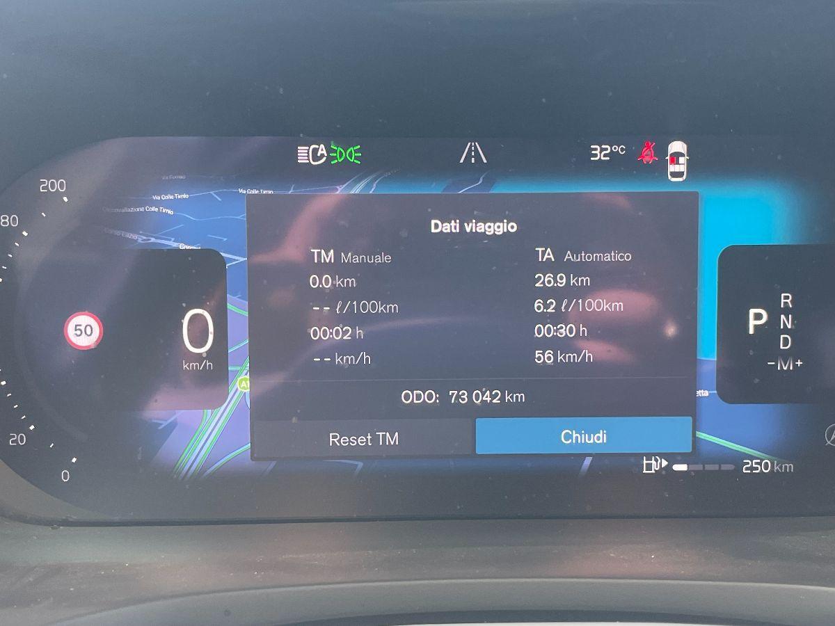 VOLVO - V60 - B4aut. Plus Dark