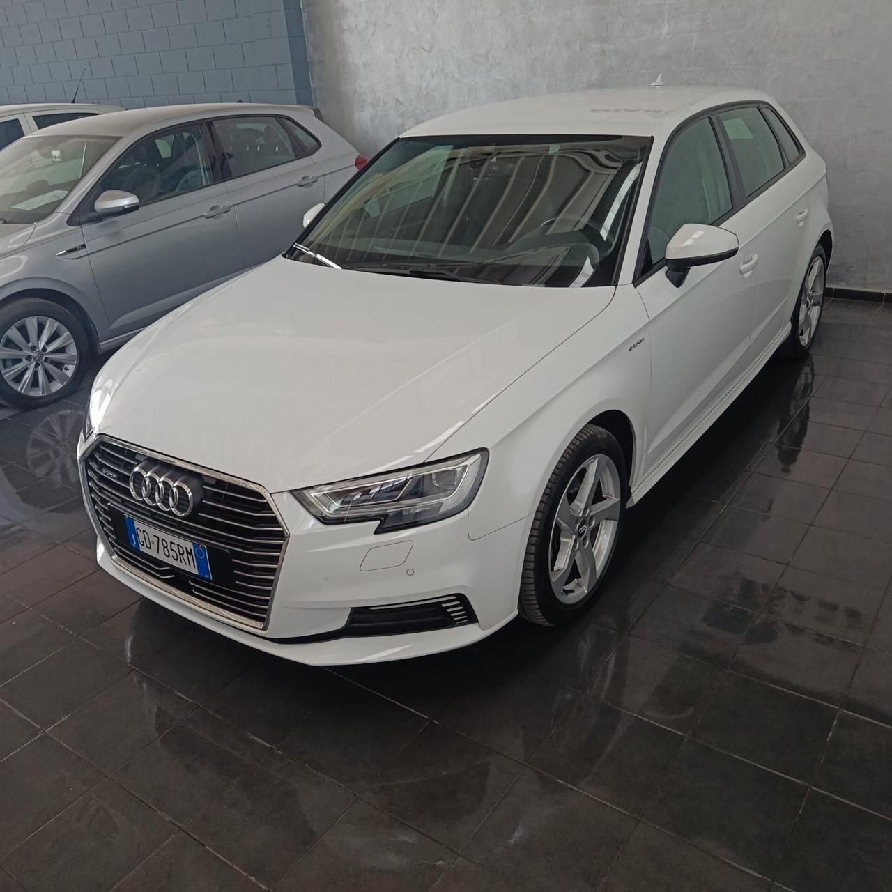 Audi A3 SPB 1.4 TSI S-TRONIC E-TRON