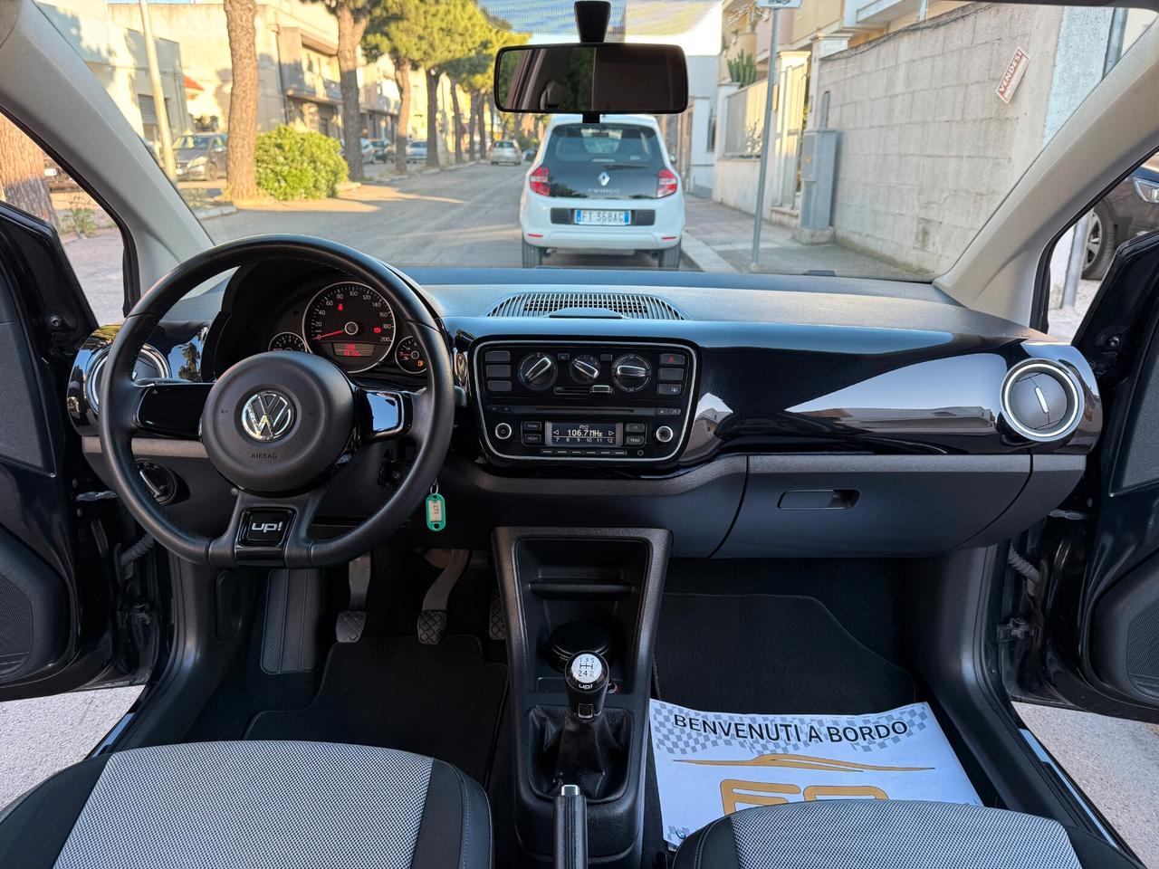 Volkswagen up! 1.0 75CV *Black - 2012