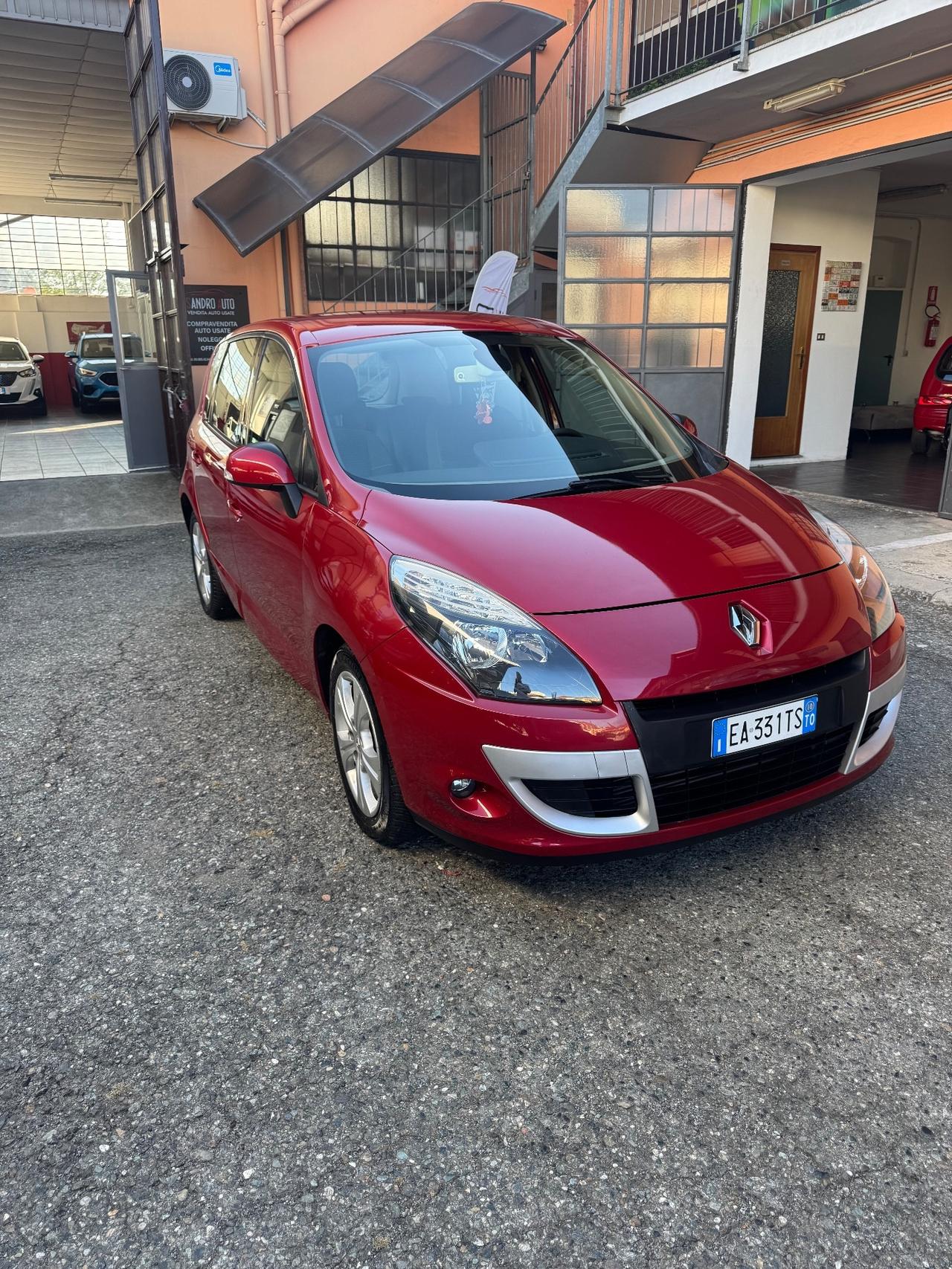 Renault Scenic Scénic X-Mod 1.5 dCi 110CV Luxe