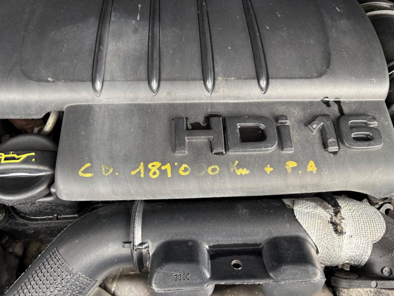 Peugeot 5008 1.6 HDi 110CV Féline