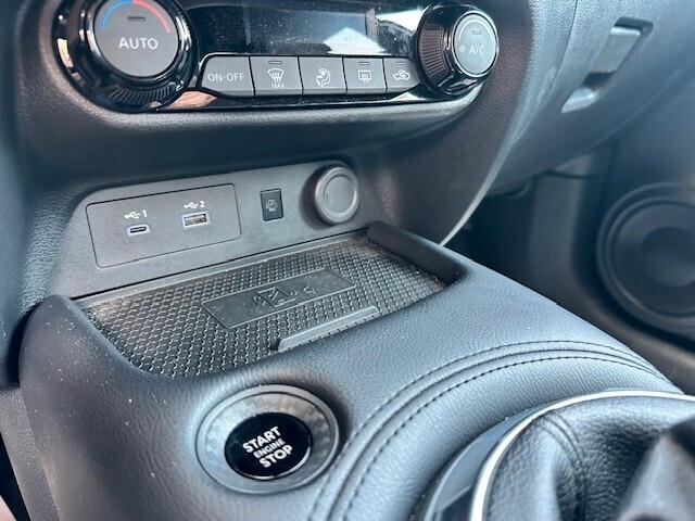 Nissan Juke 1.0 DIG-T 114 CV N-Connecta12/24 12.000KM