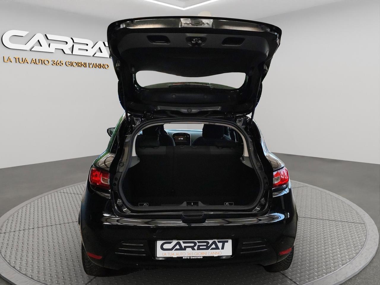 Renault Clio TCe 12V 90 CV GPL 5 porte Moschino Life
