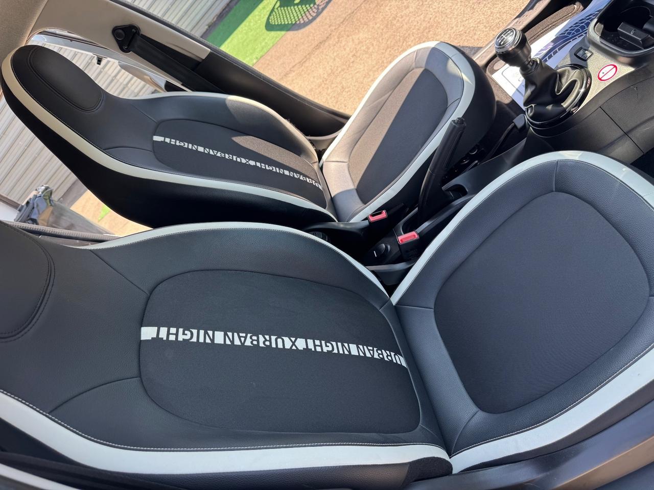 Renault Twingo SCe 65 CV Urban Night