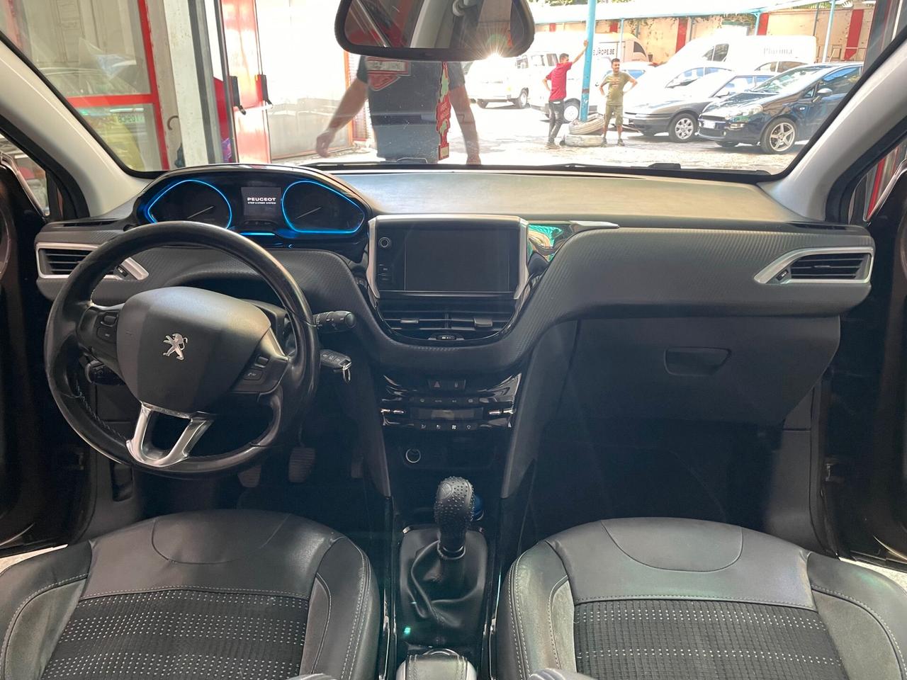 Peugeot 2008 1.6 e-HDi 115 CV Stop&Start Allure