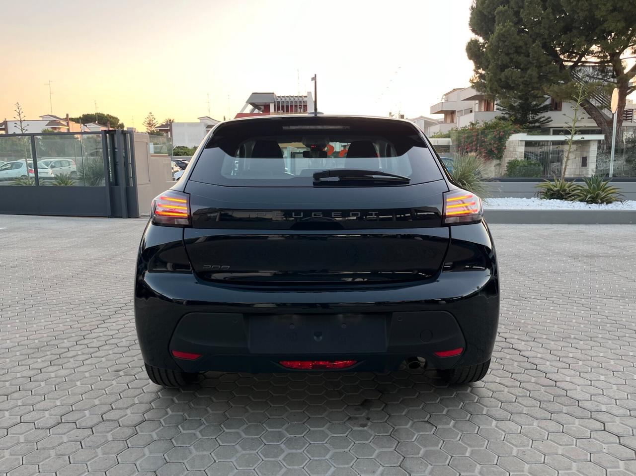 Peugeot 208 Style 1.2 Puretech 75cv Km0