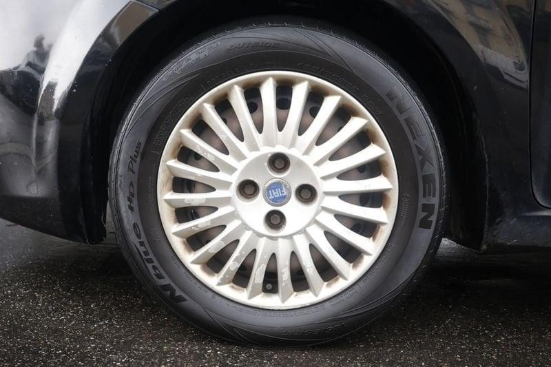 FIAT Grande Punto FIAT Grande Punto 1.3 MJT 90 CV 5 porte Dynamic 66KW ANNO 2006