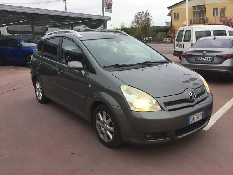 Toyota Corolla Corolla Verso 2.2 d-4d Now 136cv 5p.ti dpf