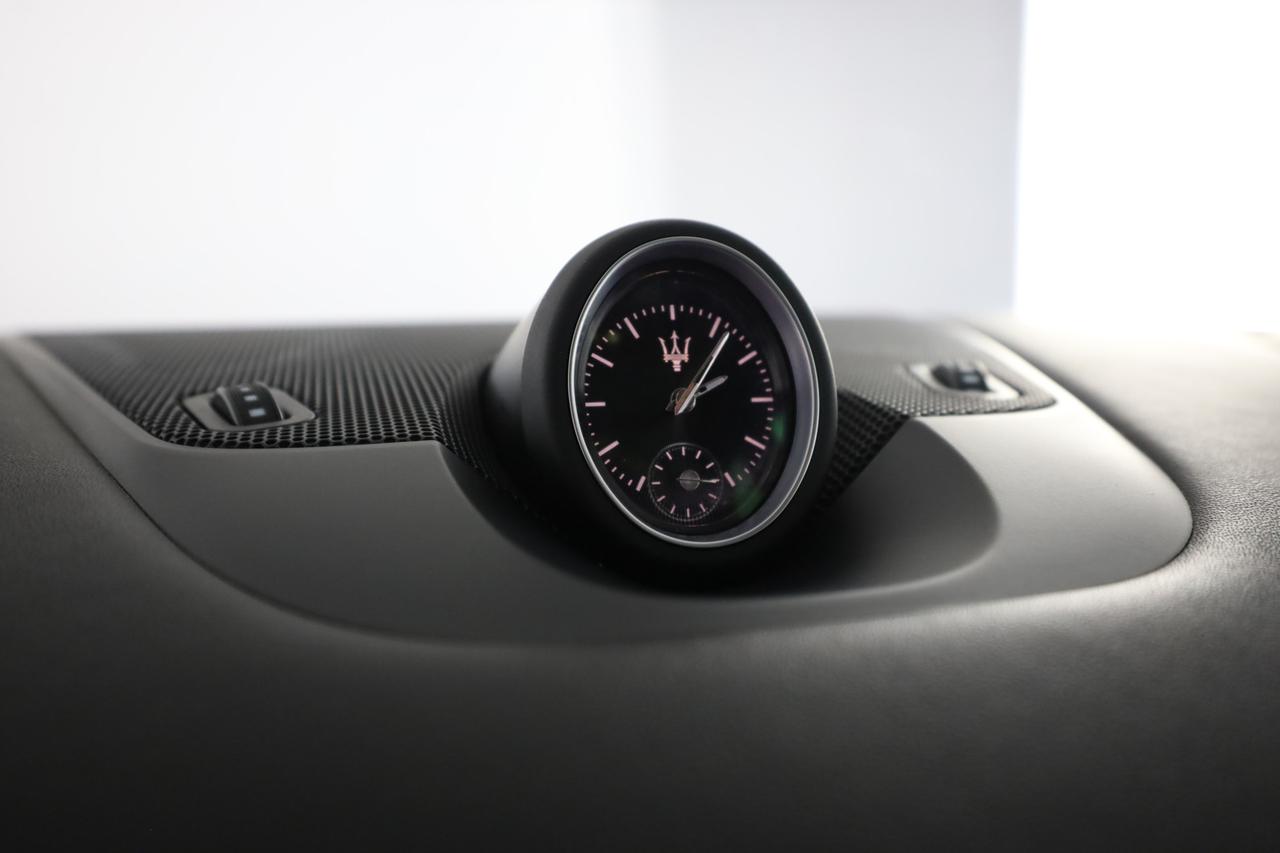 MASERATI Levante 330 CV MHEV AWD GT