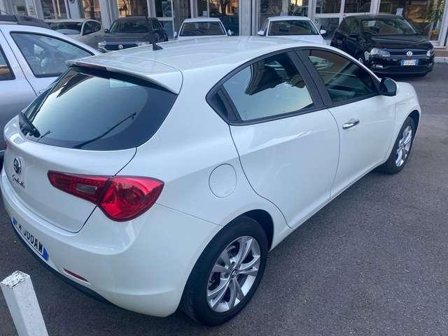 Alfa Romeo Giulietta Giulietta III 2010 1.4 tb Progression 105cv E6