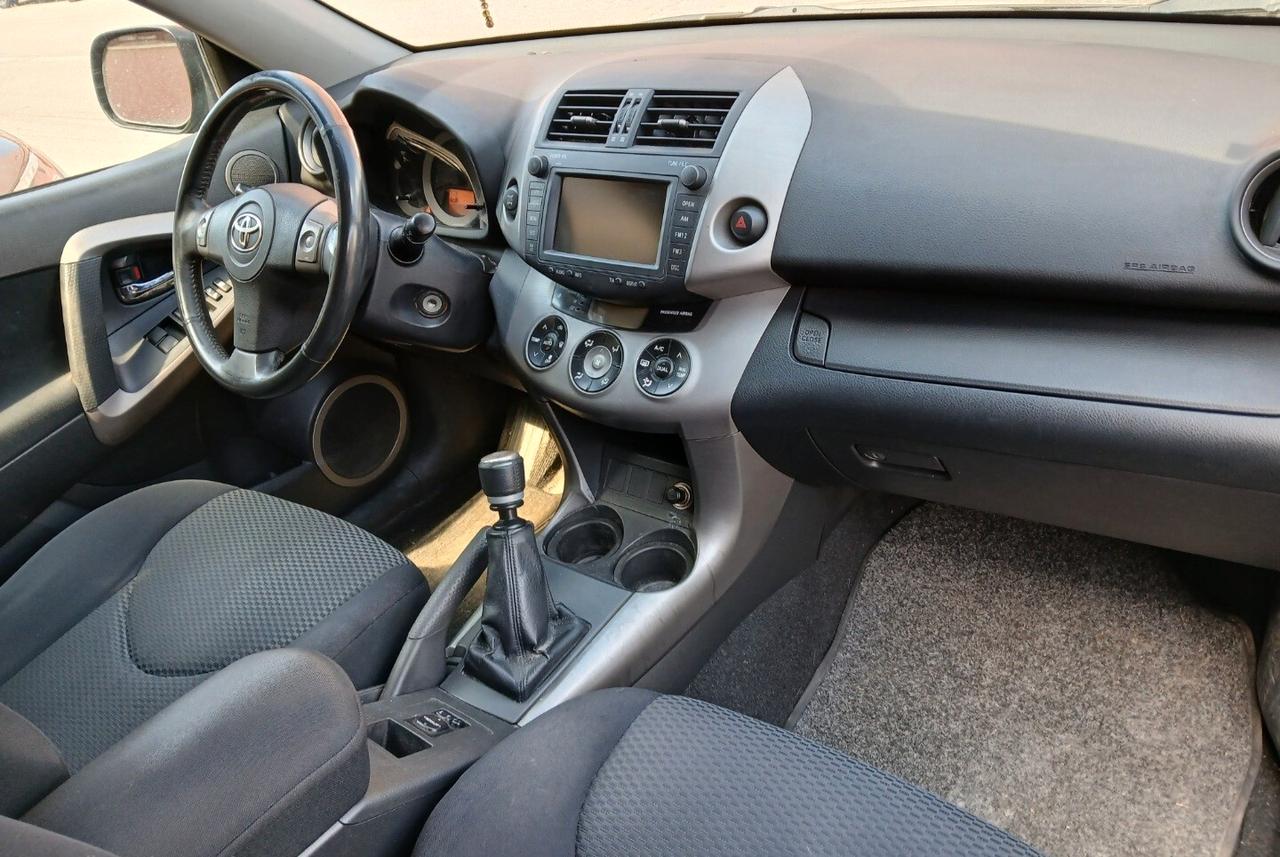 TOYOTA Rav4 Sol 2.200 D-4D 136cv 4WD