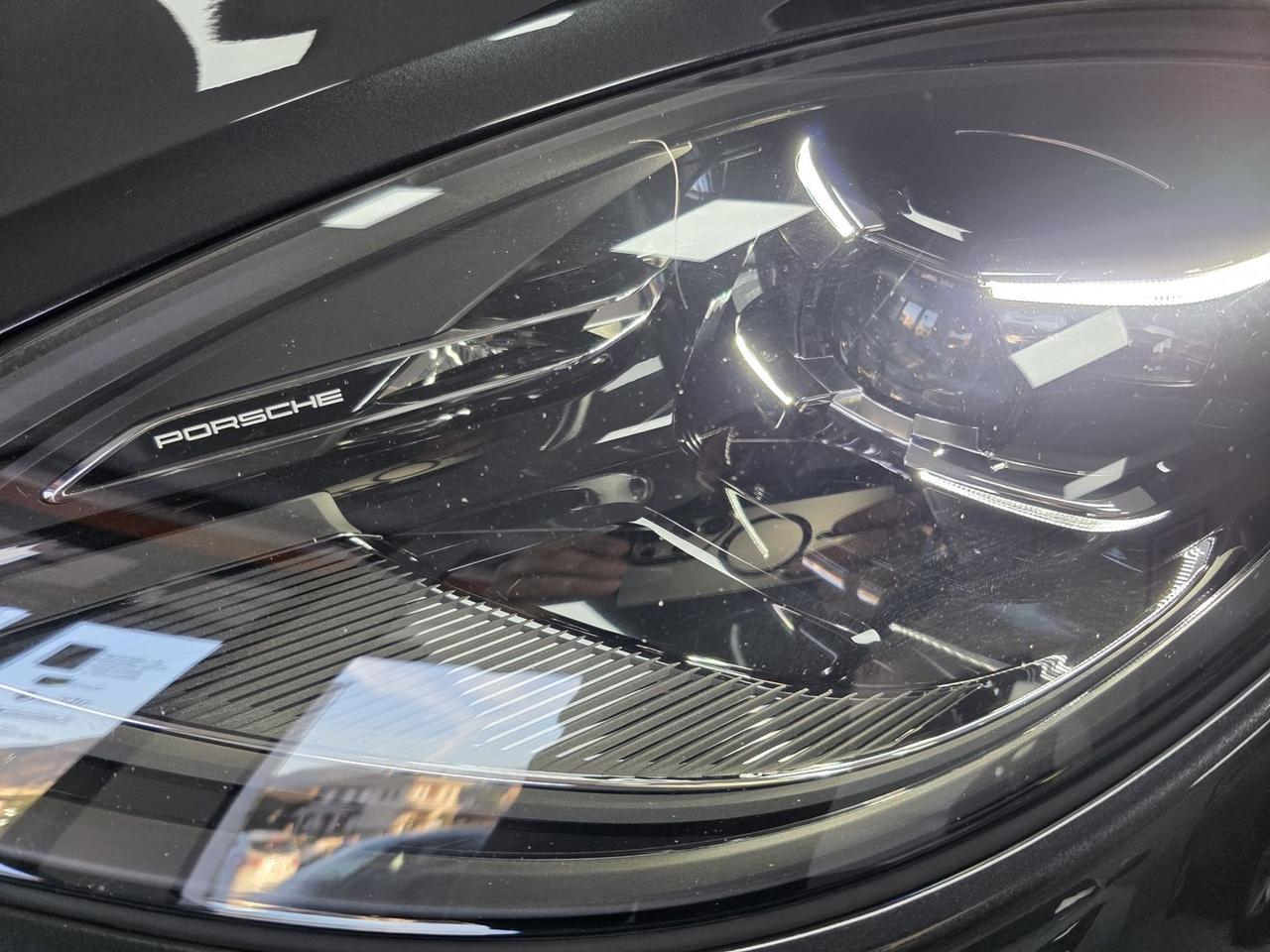 Porsche Macan T 2.0 FULL TETTO PASM TAGLIAND #7511