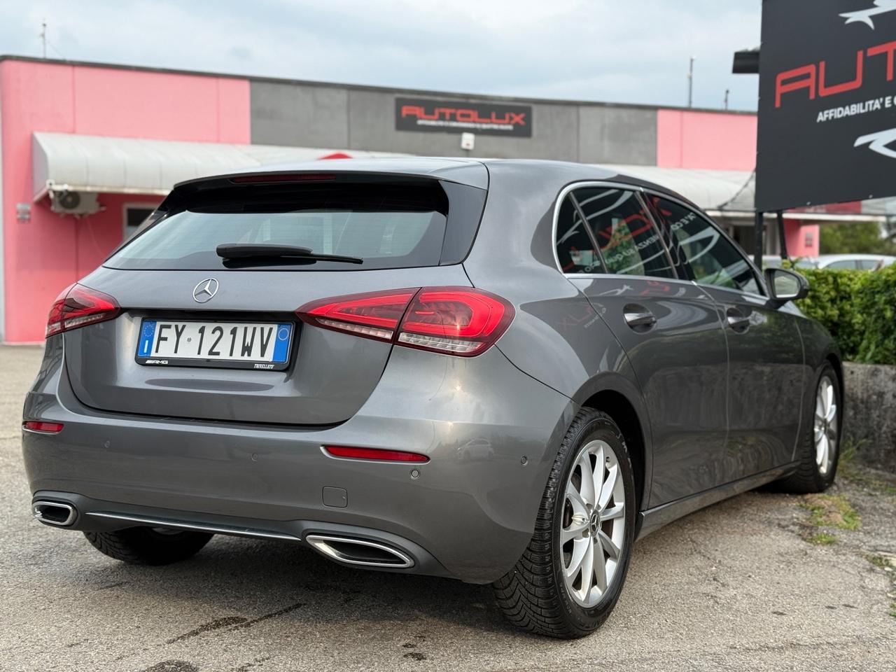 Mercedes-benz A 180BENZINA Automatic Premium NEOPATENTATI