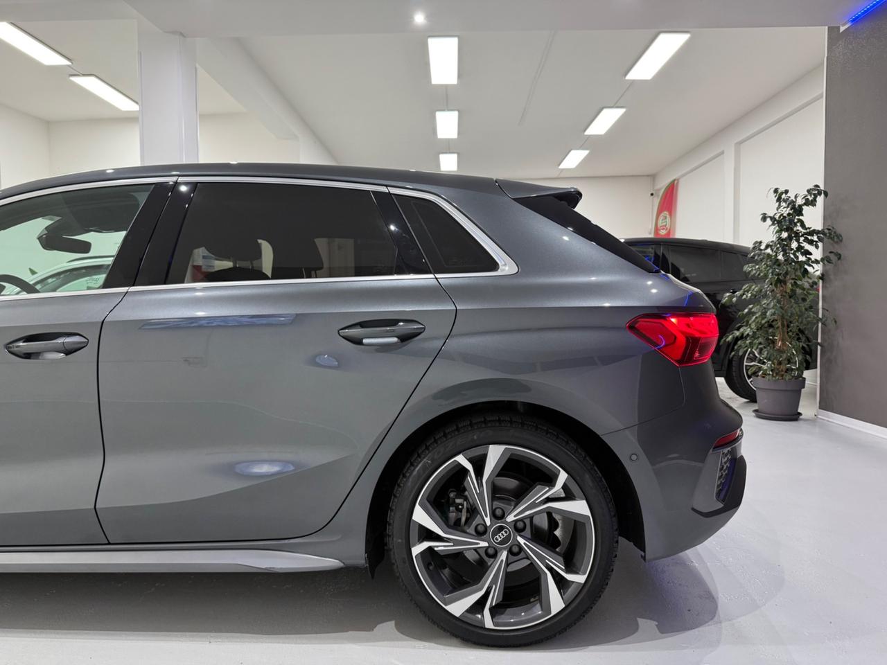 Audi A3 35 2.0TDI 150CV S tronic S line