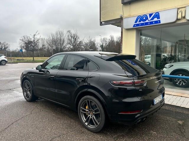 Porsche Cayenne Coupé 4.0 V8 Turbo S E-Hybrid