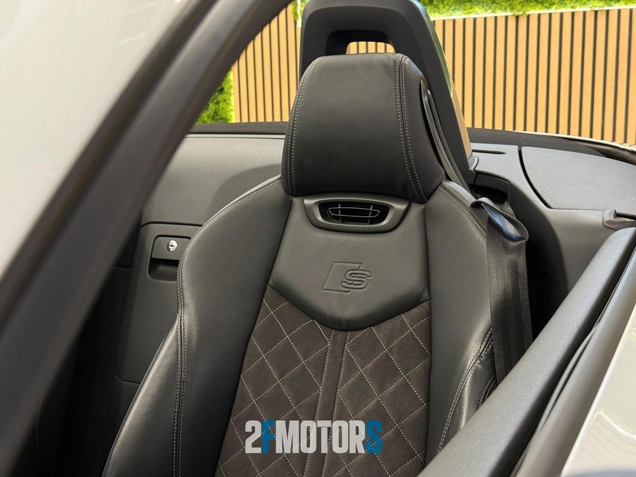 Audi TT TTS Roadster 2.0 TFSI 310 CV quattro S tronic