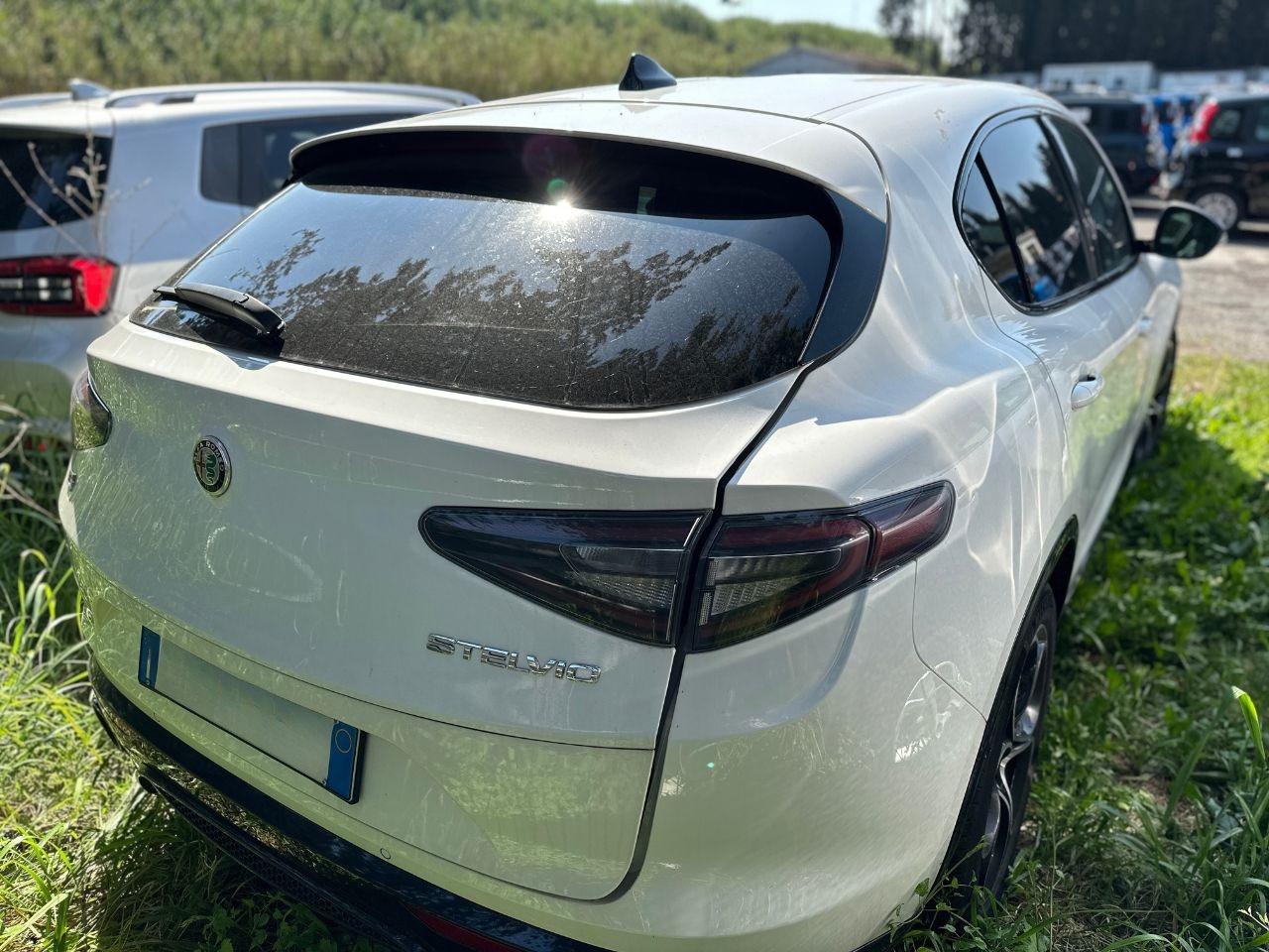 ALFA ROMEO Stelvio 2023 - Stelvio 2.2 t Veloce Q4 210cv auto