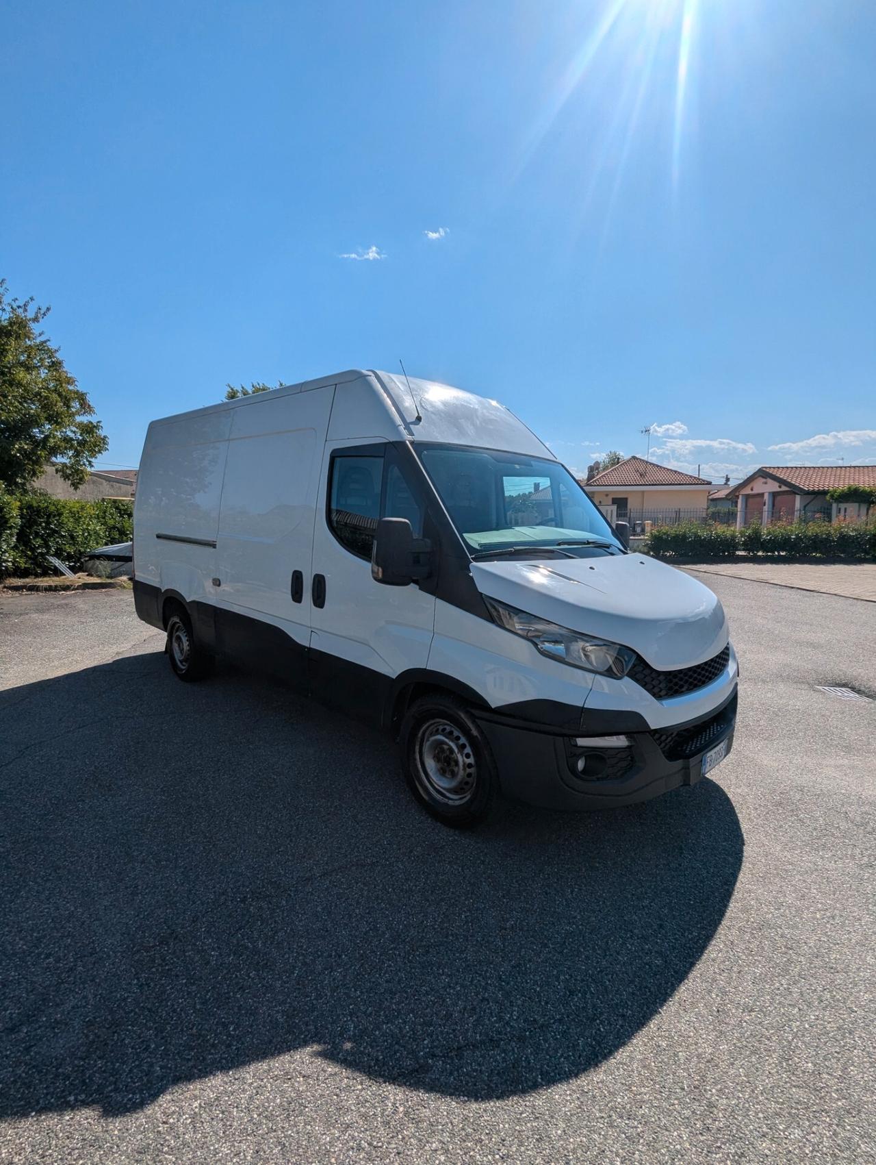 Iveco Daily 35S20 L pochi km