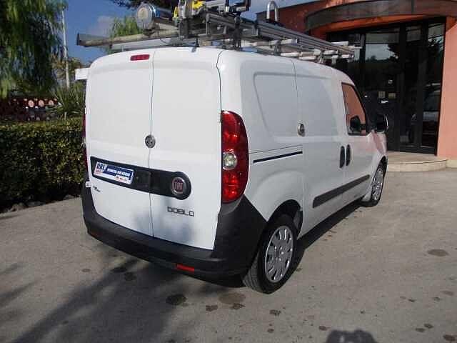 Fiat Doblò 1.6 MJT con o senza allestimento