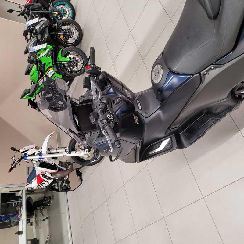 Yamaha T-Max 560 - 2022