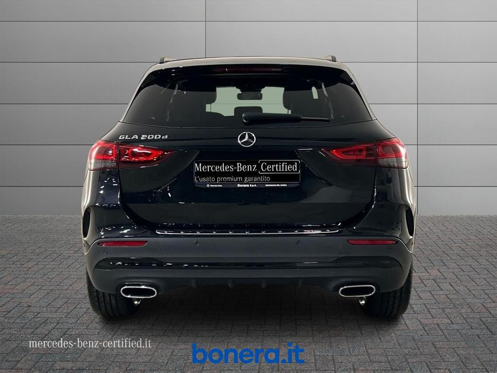Mercedes GLA 200 200 D Premium 8G-DCT