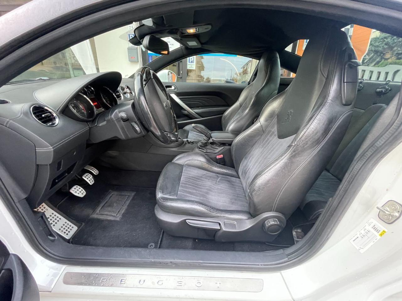 PEUGEOT RCZ 2.0 HDi cinghia e pneumatici nuovi