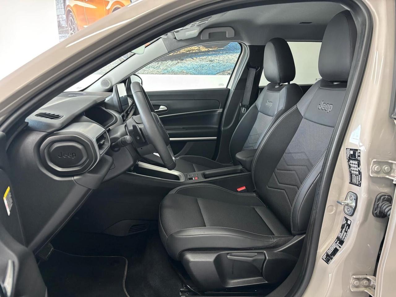 Jeep Avenger 1.2 Turbo 100 CV MHEV Summit