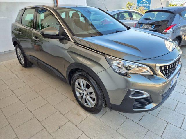 PEUGEOT 3008 BlueHDi 130 S&S Business