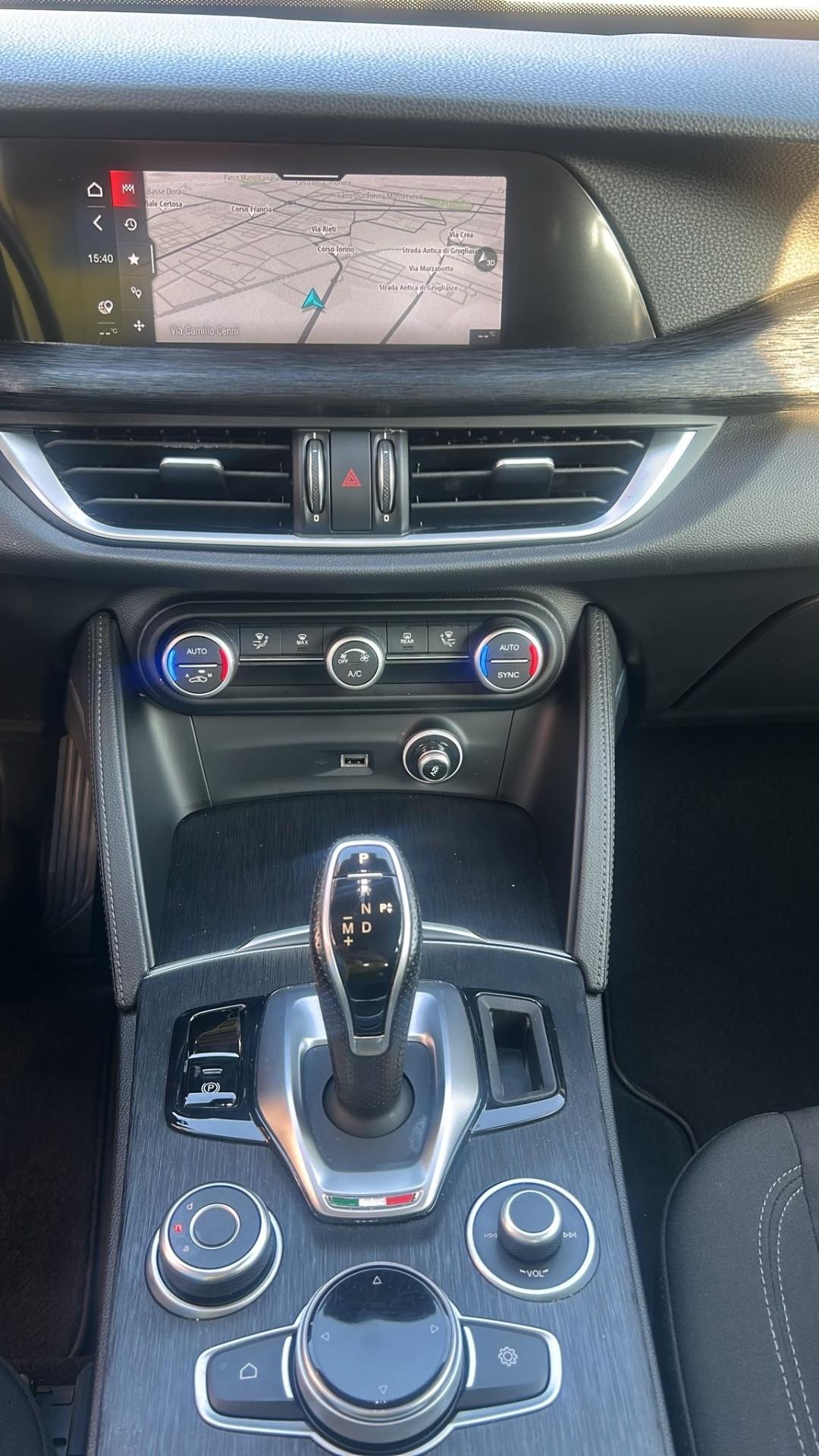 Alfa Romeo Stelvio 2.2 Turbodiesel 160 CV AT8 RWD Business